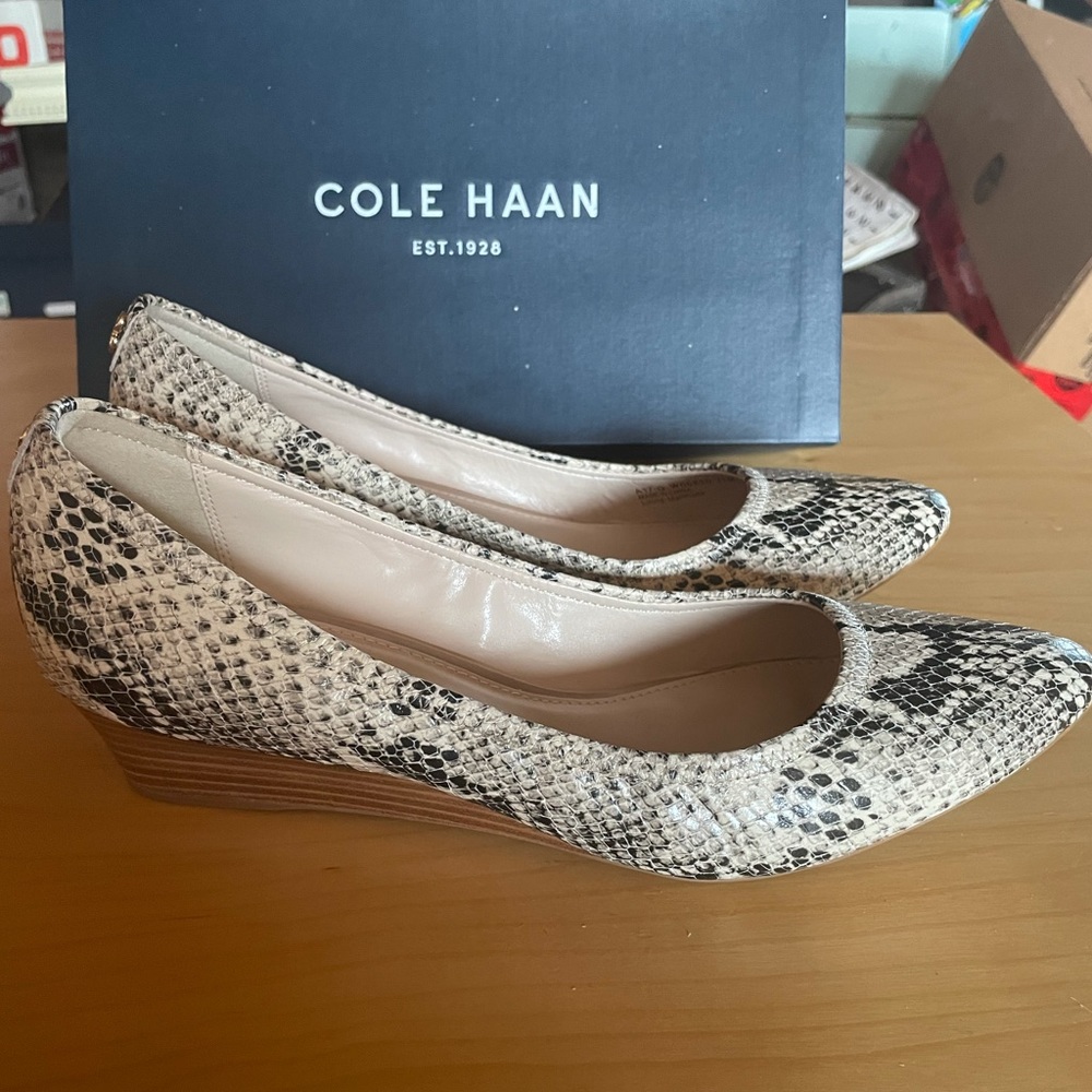 Cole Haan Elsie Luxe wedges size 7.5